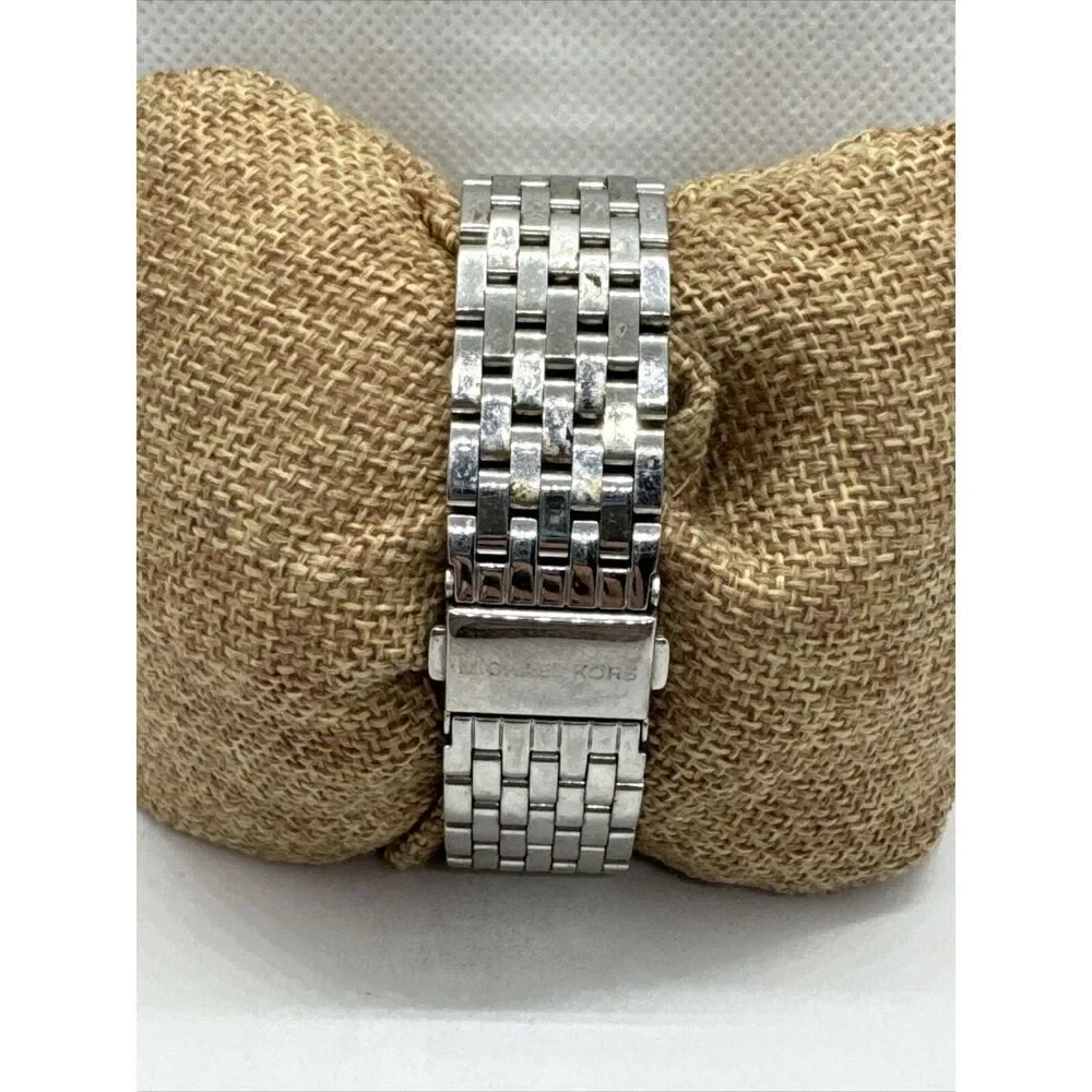 Michael Kors Darci MK3190 Womens Silver Stainless Steel Analog Dial Watch JNA429